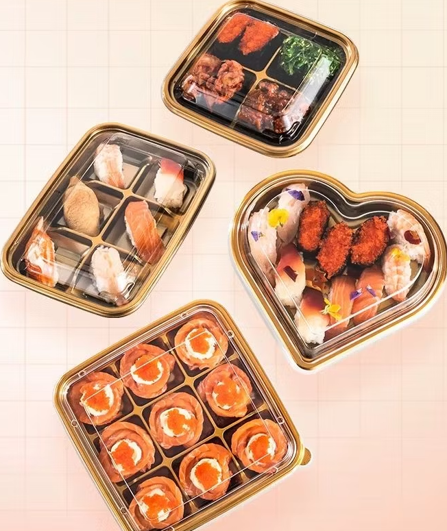 Apakah ciri reka bentuk Kotak Pembungkusan Lepuh PET Sembilan Grid yang membantu menghalang item daripada beralih atau berlanggar di dalam petak?